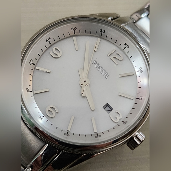 Fossil Justine Mother of Pearl Stainless Steel Watch BQ1477IE (needs battery) - Picture 3 of 6